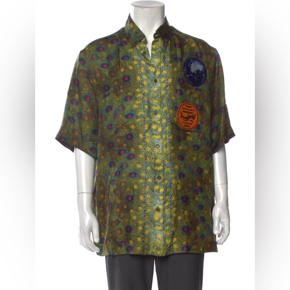 Burberry Men’s Silk Button Up Short Sleeve Fish Scale Print Shirt Like New